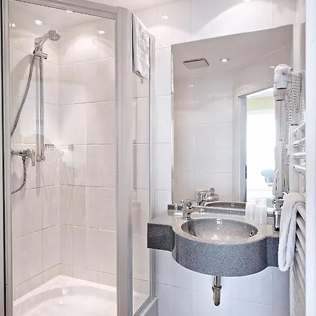 Perekop Otel 3*